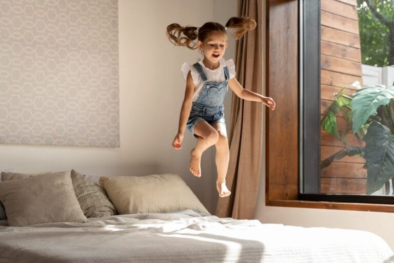 Propriocepcja - zaburzenia równowagi u dziecka - terapia sensoryczna